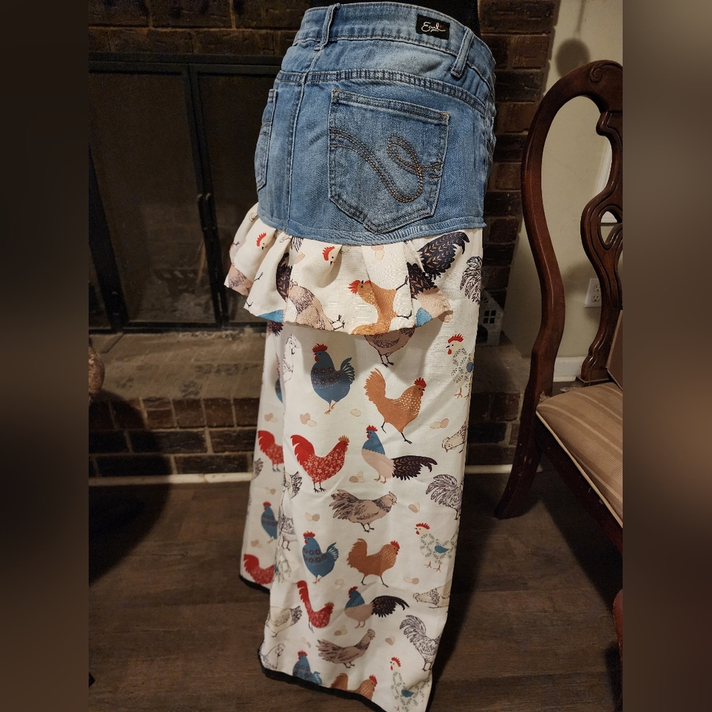 Must Have,One Of A Kind,Earl Jeans Denim Blue and White Chicken Print Maxi Skirt - Picture 4 of 5